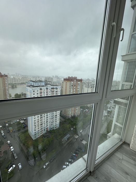 Премиум Лофт  Драгоманова 2 Позняки Осокорки