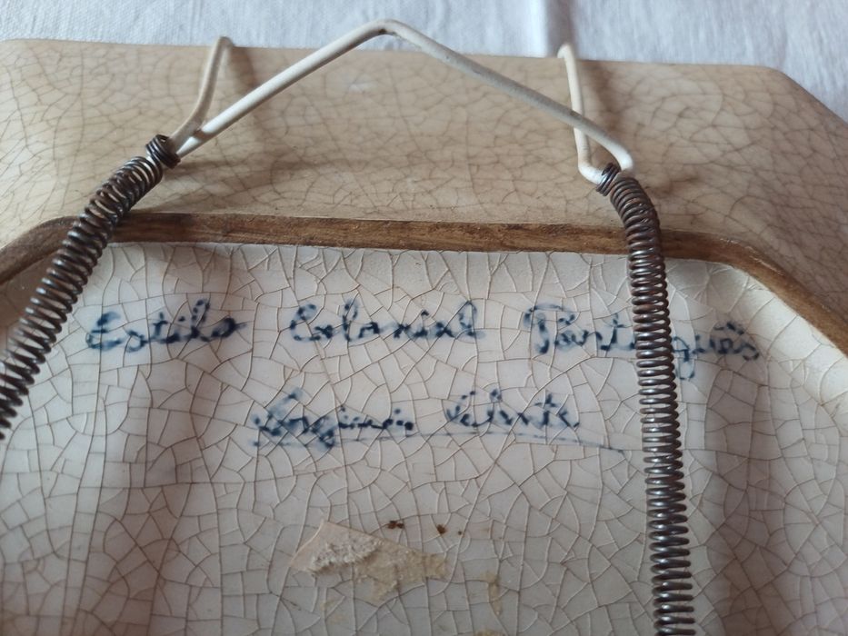 Prato estilo colonial português