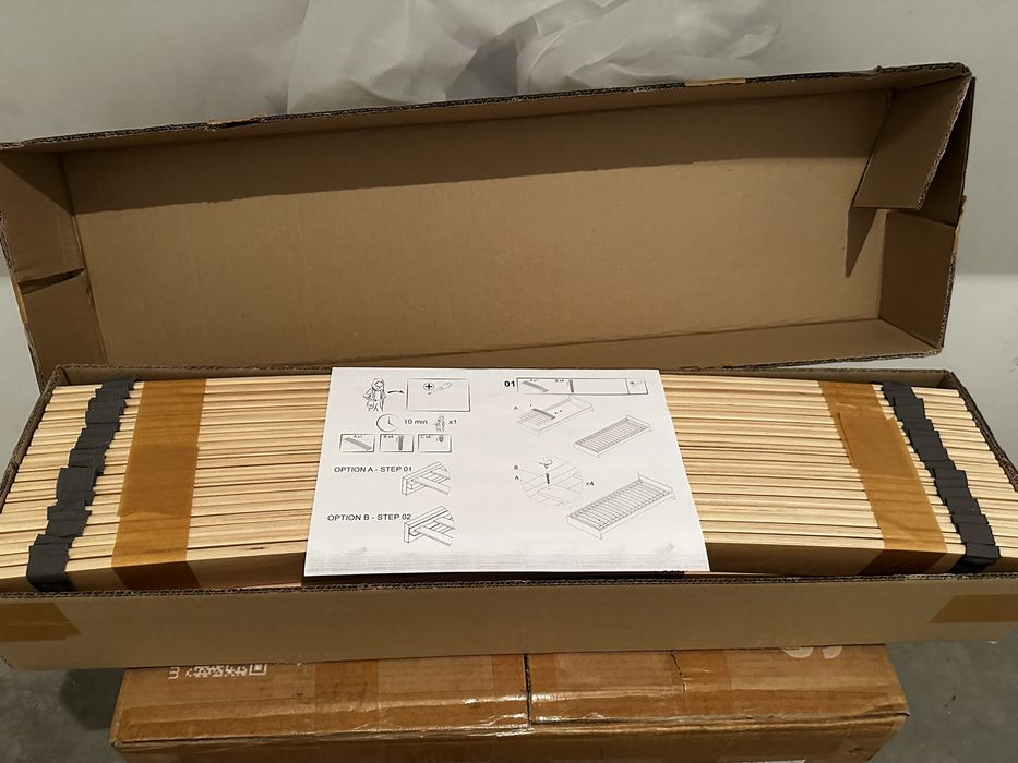 Estrado de ripas para cama de casal