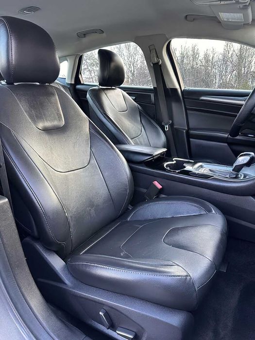 Ford Fusion Titanium      2014