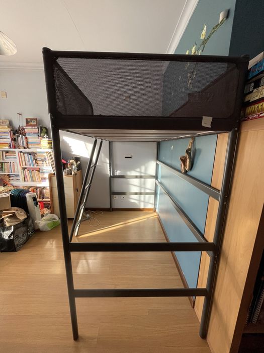 Cama alta/beliche IKEA Tuffing