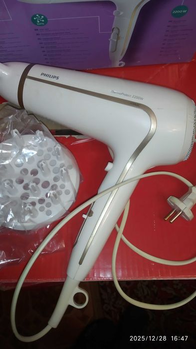 Фен Philips HP8232