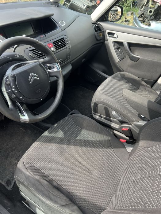 Разборка , Шрот , Запчасти Ситроен С4 гранд Пикассо 2,0 HDi