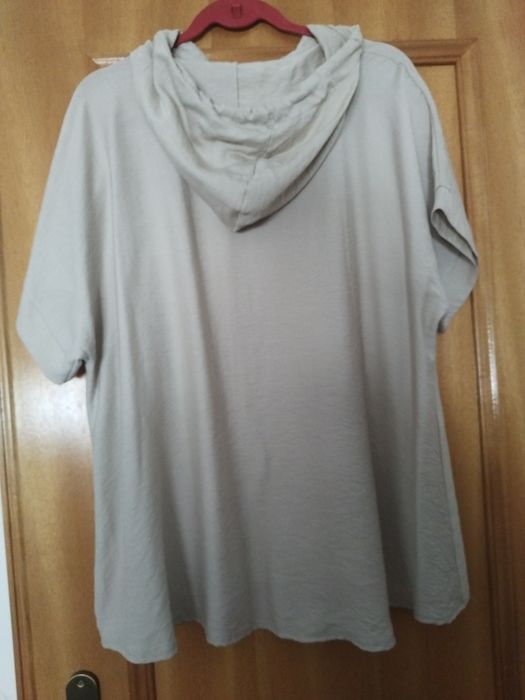 Camisola cor Areia c/ capuz XL