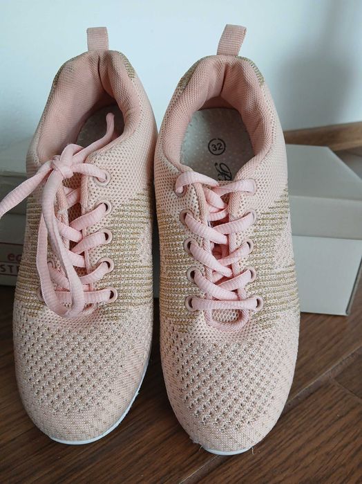 Buty sportowe dziewczęce  32, lekkie