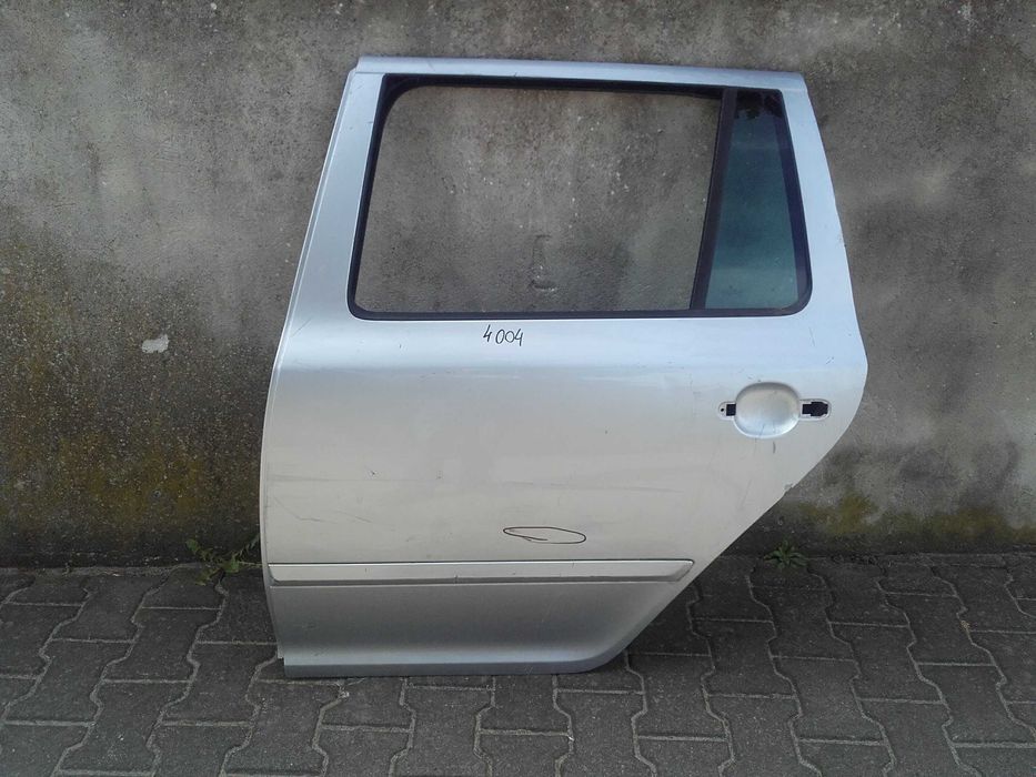 Drzwi tył lewe Skoda Octavia 2 II kombi nr4004