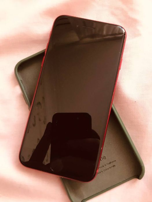iPhone SE 3 на 64