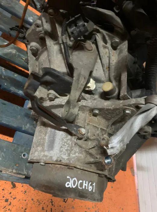 Caixa de Velocidades Citroen ZX/Xsara/Peugeot 106/306 1.9 Td Ref: 20CH61