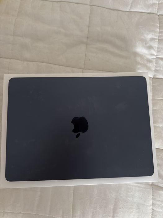 Macbook Air M4 2025