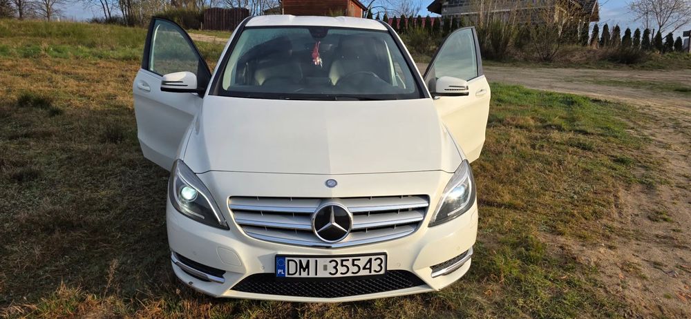 Mercedes-Benz Klasa B | FULL Opcja | Navi | Grzane Fotele | Xenon LED | Hak | 2x Alufelgi