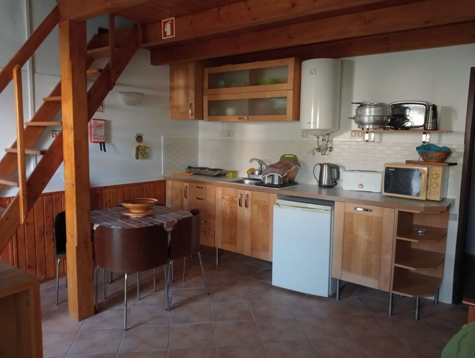 Aluga se para férias , estudio na  EN120/ Rogil ,  Costa-Vicentina-Algarve,  entre  Aljezur e Odeceixe