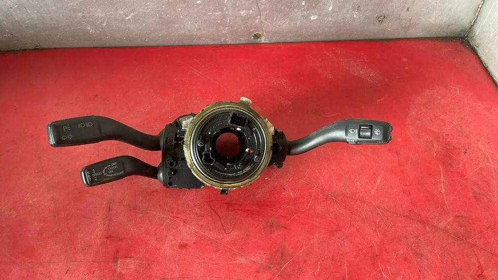 PRZEŁĄCZNIK ZESOLONY AUDI A4 B7 8E0953549L 8E0953521D  8E0953503B