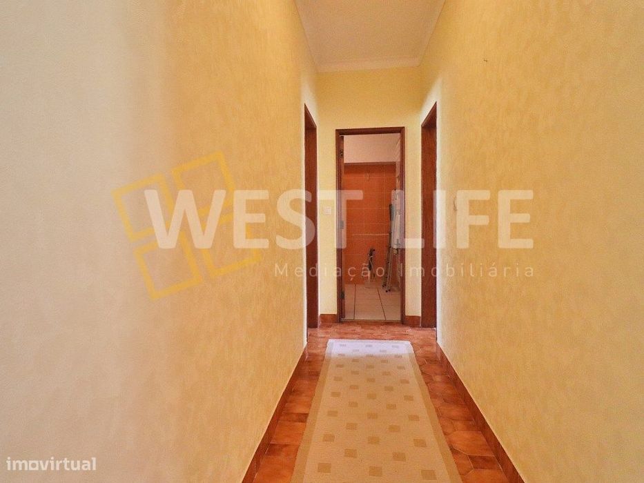Apartamento T2 Totalmente Remodelado com VISTA MAR - a apenas 3 min...