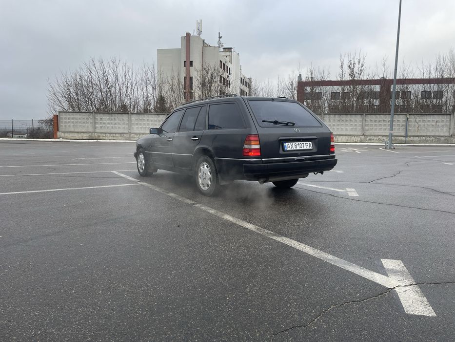 Мерседес бенс 124