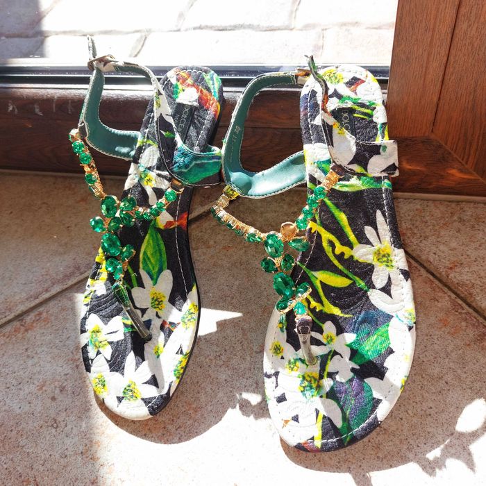 Obniżka ceny! Sandałki japonki 39. Dolce&Gabbana.