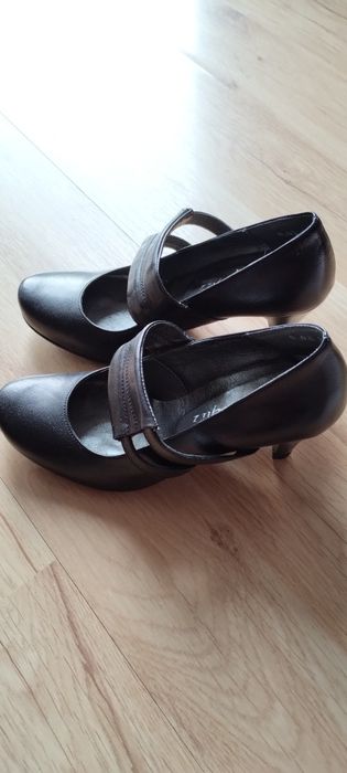 Buty damskie r. 36 nowe
