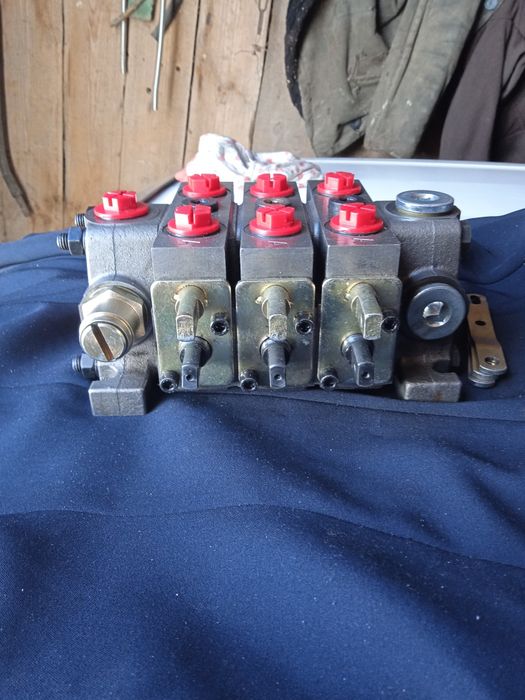 Гідророзпределітель мрс70.4/1.111