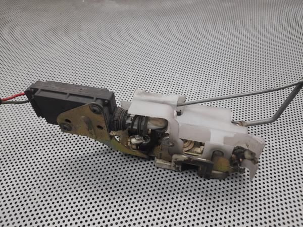 Fechadura / fecho porta frente direito MAZDA 323 P V (BA)