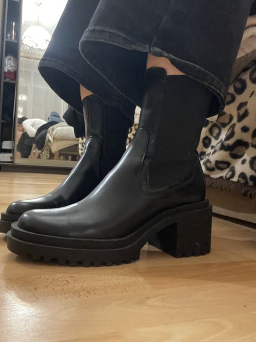 черевики ZARA ботильйони челсі