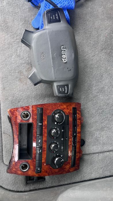 Запчастини салону