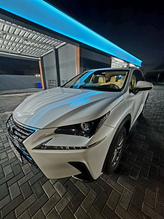 LEXUS NX  hibrid 2019 р.в.