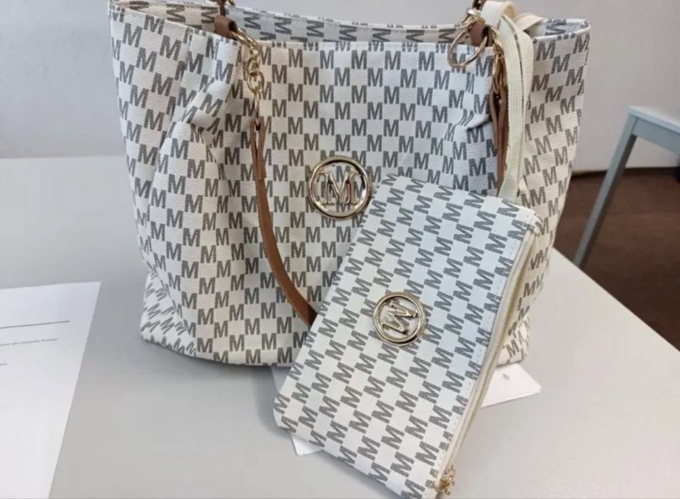 Duas peças , Conjunto de malas