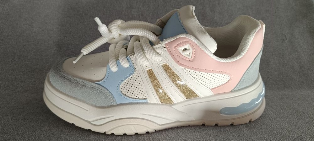 Biało-Niebieskie Sneakersy na Grubej Podeszwie z Brokatem Lenema