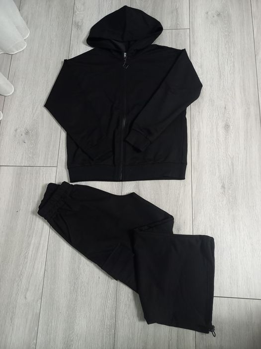 Новий спортивний костюм для дівчинки ( тонкий )