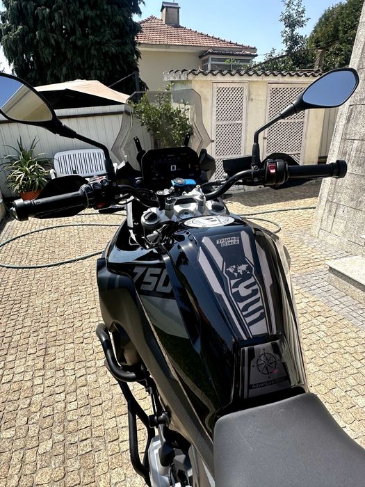 BMW F750 GS Triple Black