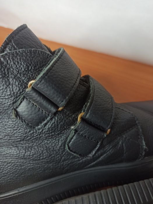 Зимние кожаные ботинки для мальчика б/у размер 37