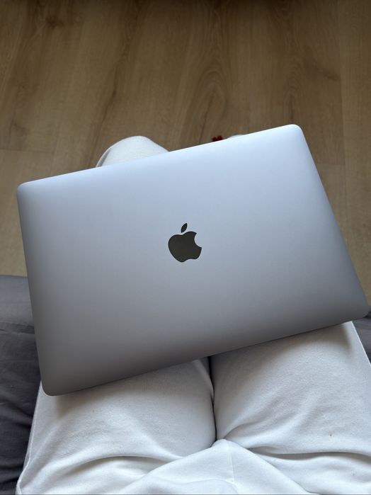 MacBook Air M1 2020 256 гб