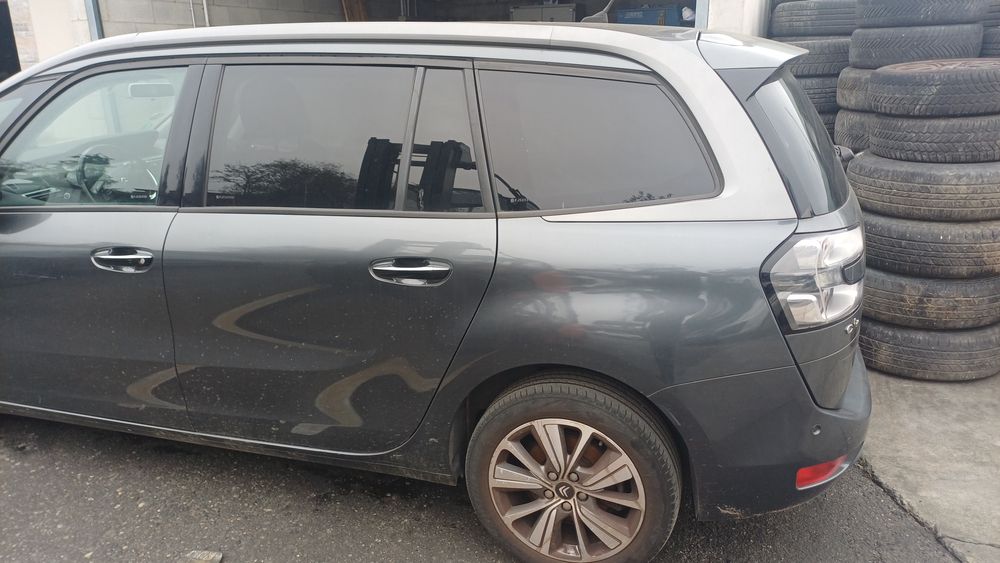 Roleta bagażnika citroen c4 grand picasso ll