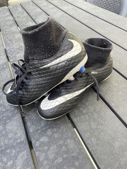 Chuteiras marca Nike 36