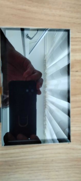 Продам дисплей магнитолы с выдвижным экраном .