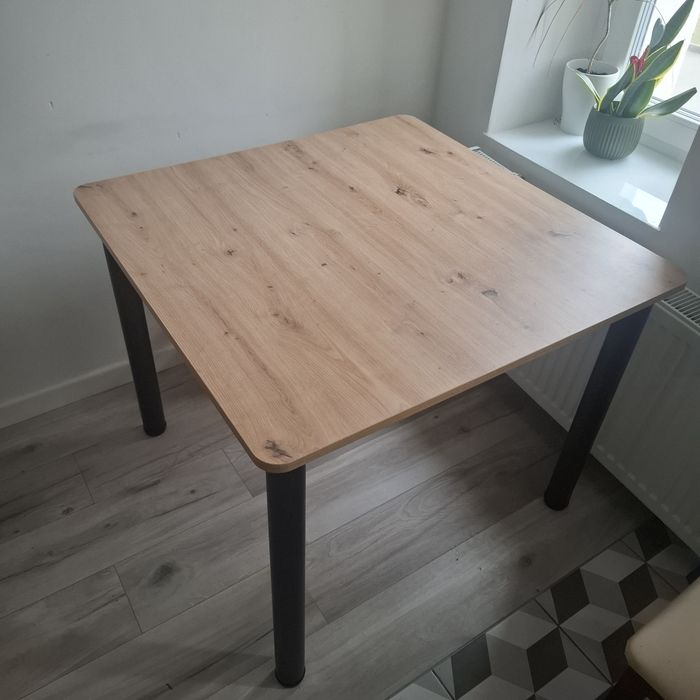 Stół do jadalni/kuchni