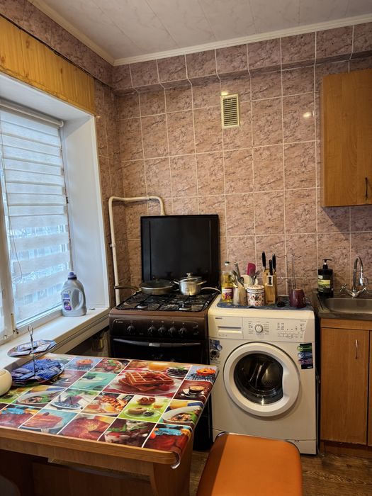 Сдам 1 комнатную квартиру в центре(Самолет).
