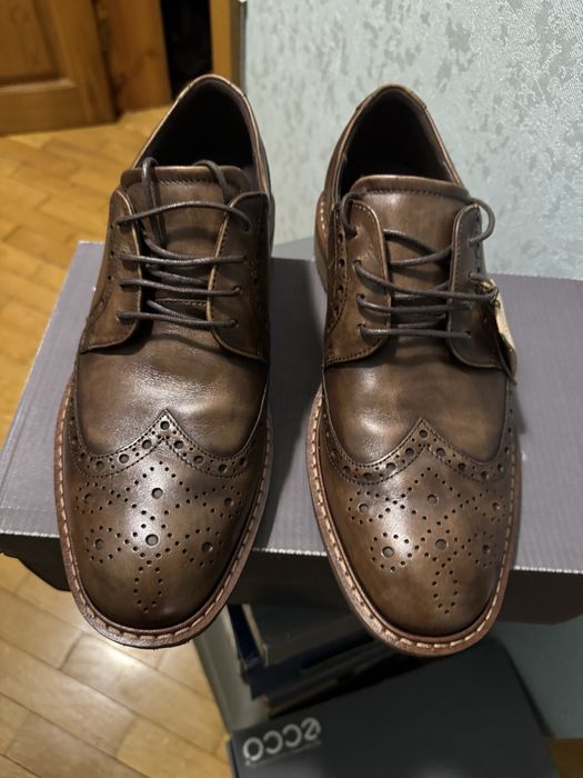 Продам шикарні,шкіряні,нові чоловічі туфлі ECCO VITRUS 1