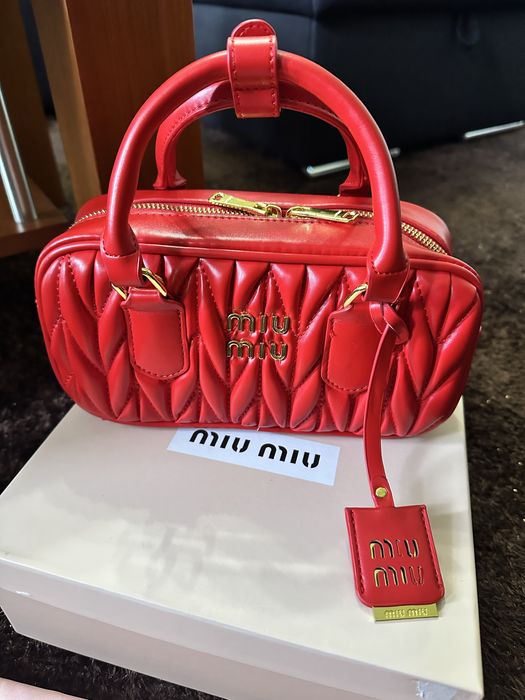 Mala miu miu vermelha