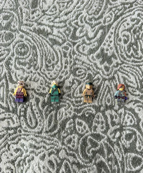 Минифигурки Lego