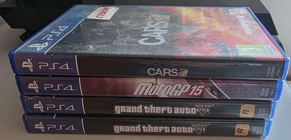 Vendo 2 ps4 a funcionar