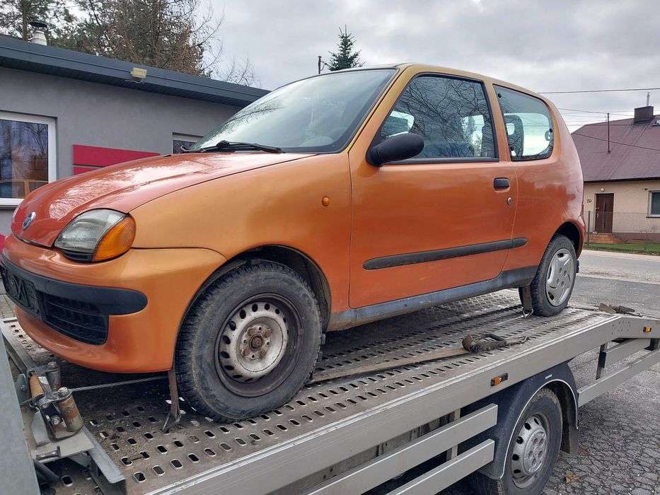 Posiadam czesci fiat seicento 900