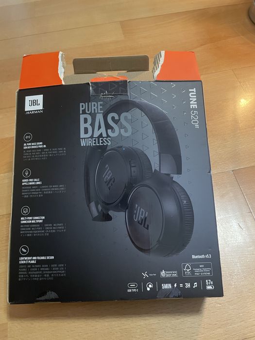 Fones JBL pretos