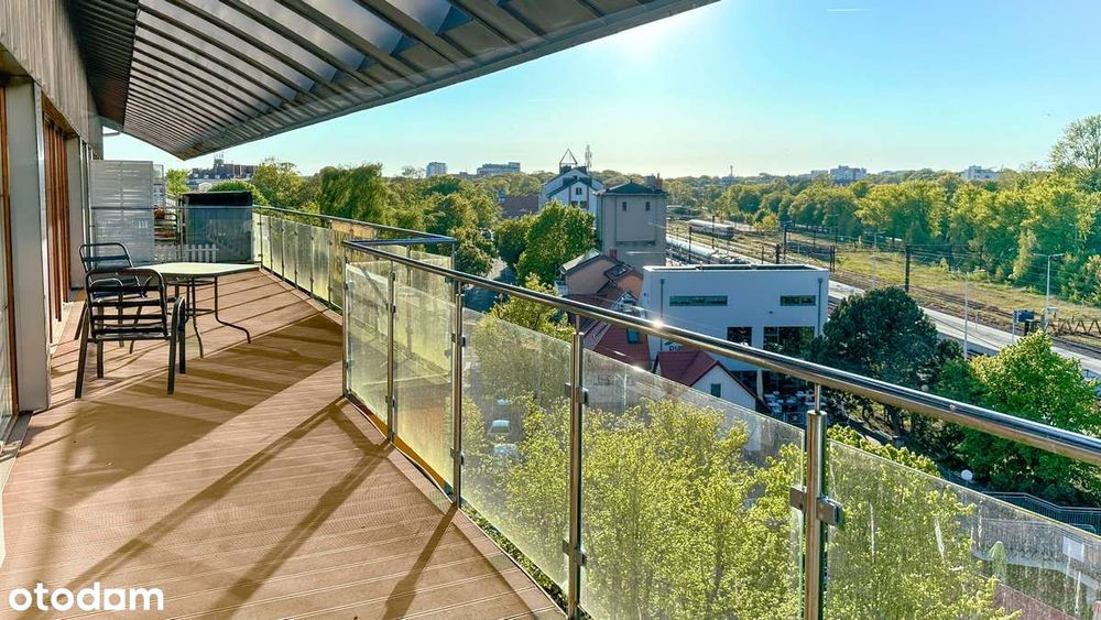 Przestronny penthouse blisko morza + garaż + taras