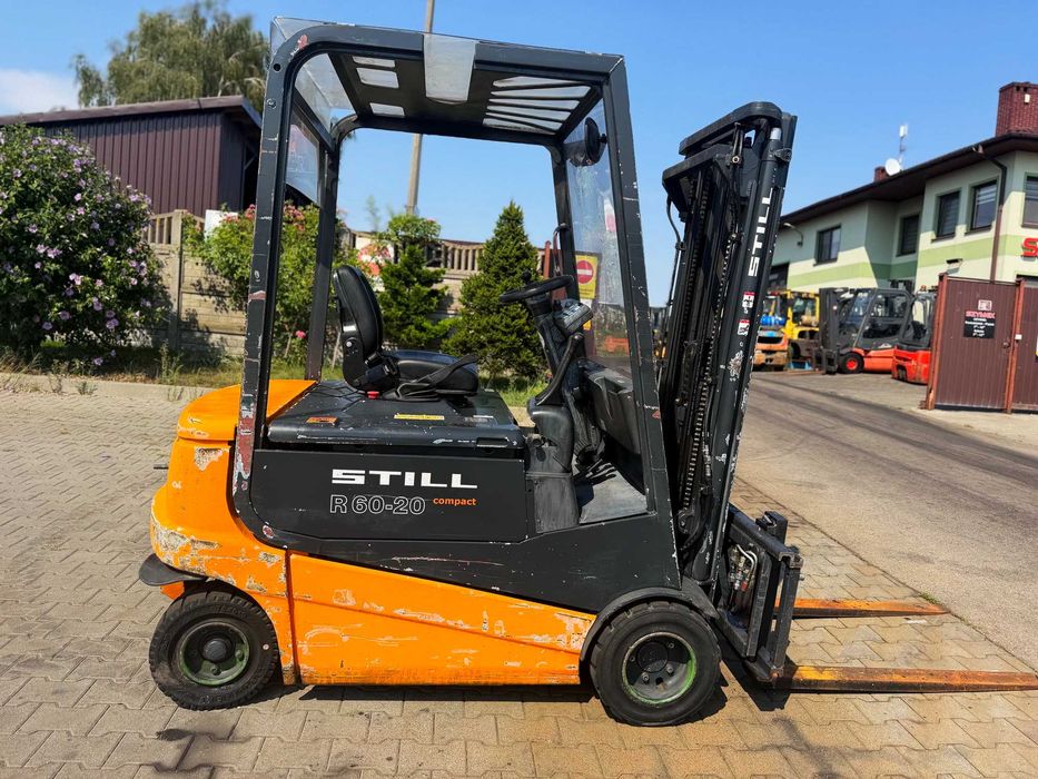 wózek widłowy elektryczny STILL R60-20 Compact TRIPLEX 4.40m przesuw 2000kg udźwig 4 - sekcja