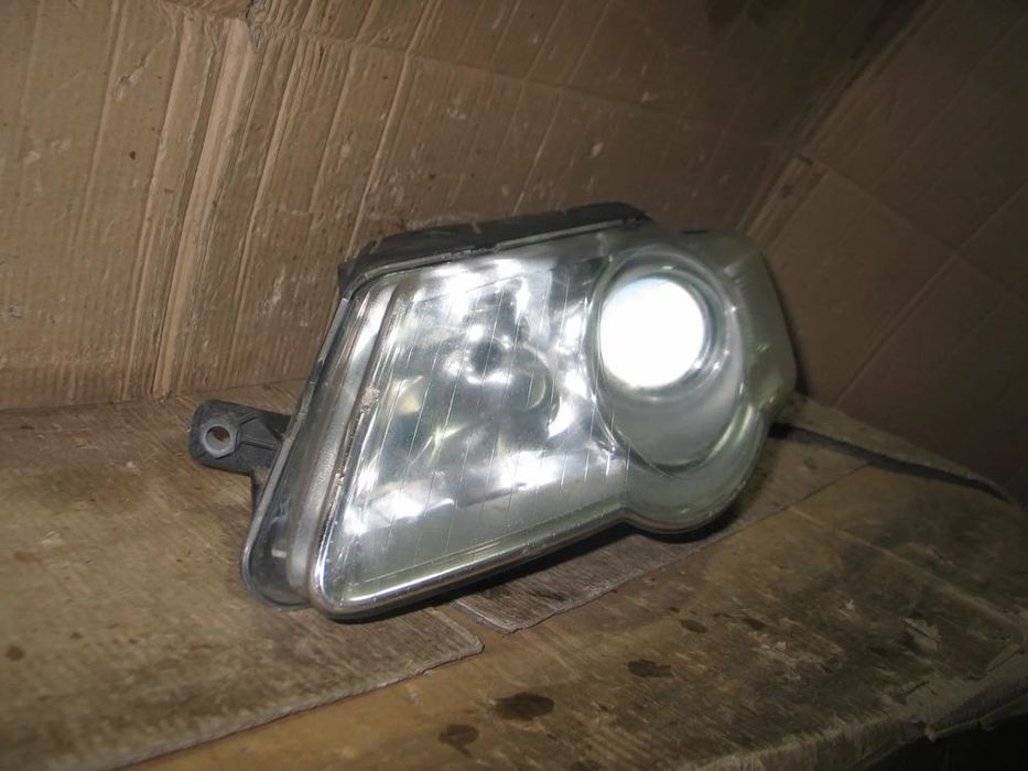 lampa przod vw passat b6 05-10r. 3c0941005s europa