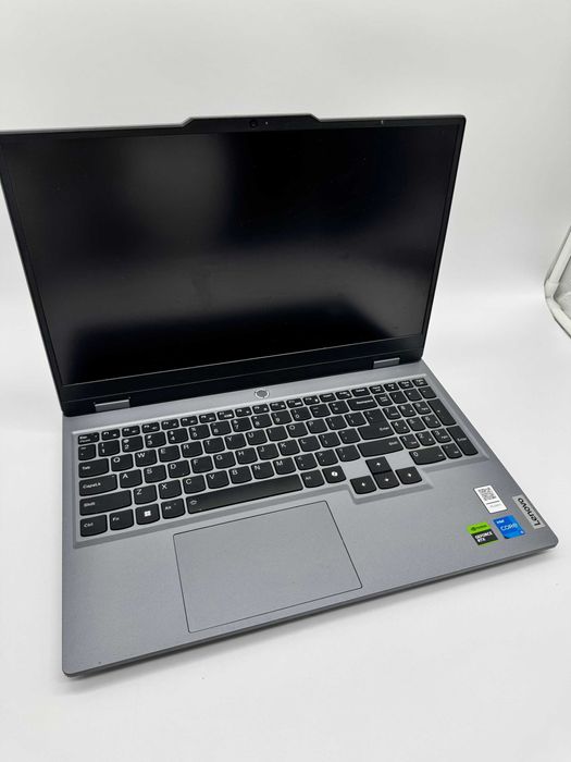 Laptop lenovo LOQ 15IAX9 I5-12450HX 16GB RAM 512GB SSD geforce RTX3050