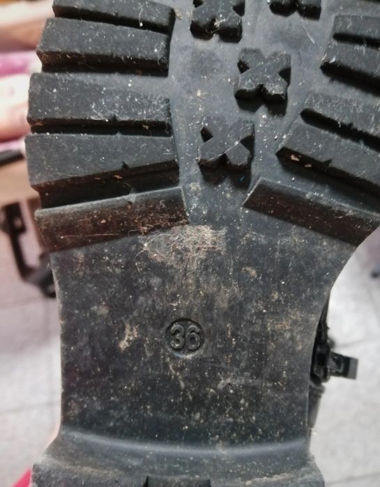 Botas de cano médio 36