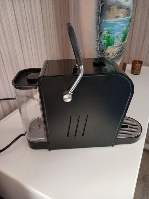 Продам кавоварку капсульну MARTELLO "GHIC"