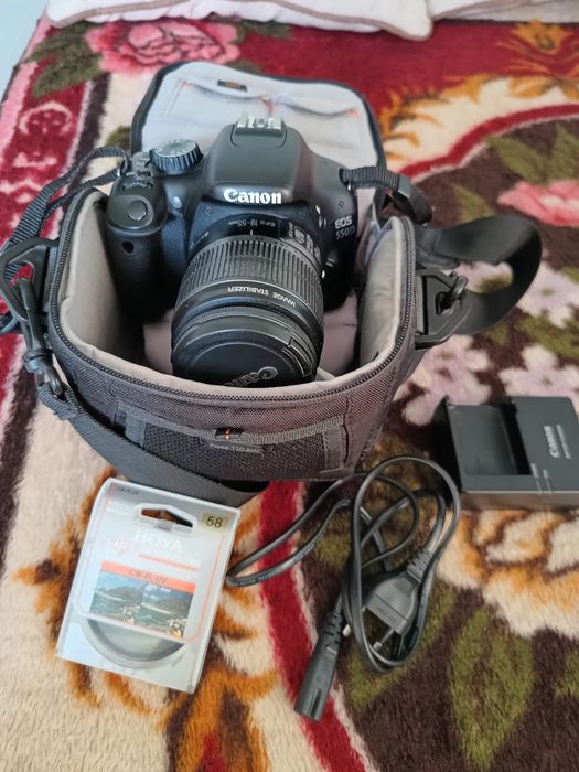 Canon EOS 550D Kit (18-55mm) + бонус.