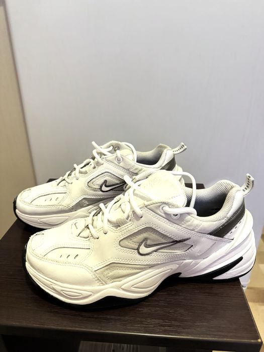 Снортивні білі кросівки  Nike m2k tekno, оригінал, 40розмір
